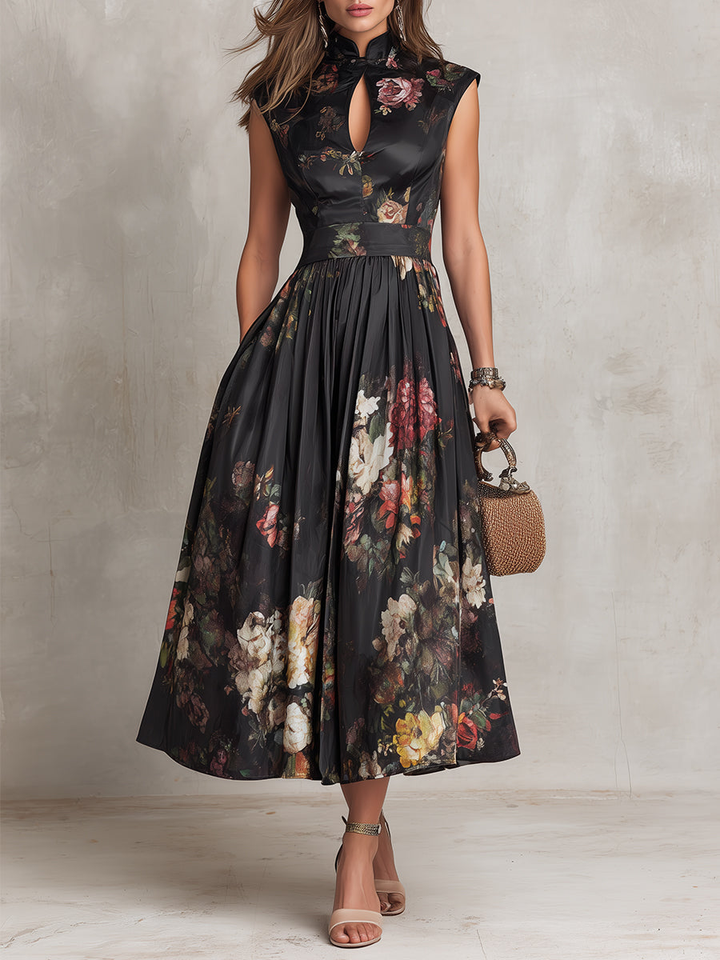 Violette | Robe midi en satin plissé noir à imprimé floral et encolure goutte d&